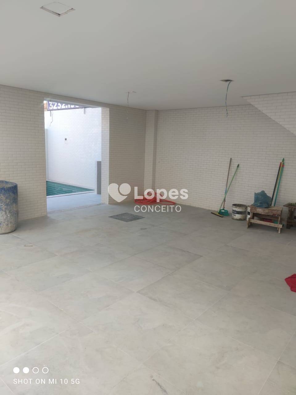 Casa à venda com 2 quartos, 100m² - Foto 10