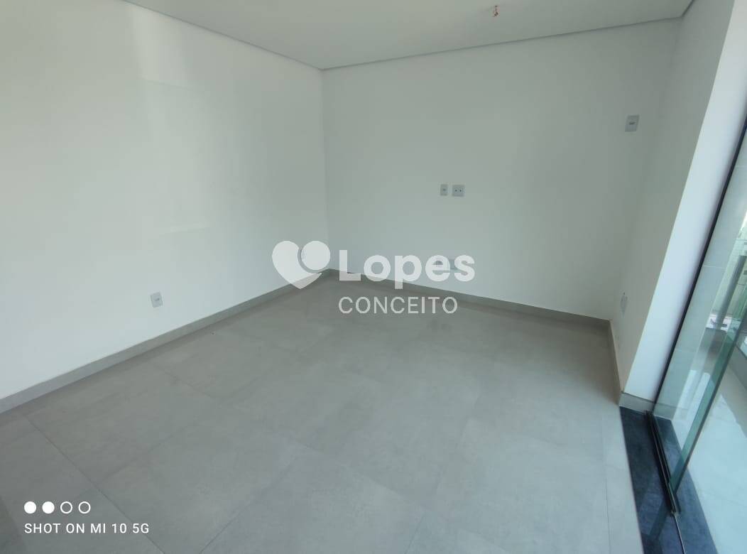 Casa à venda com 2 quartos, 100m² - Foto 13