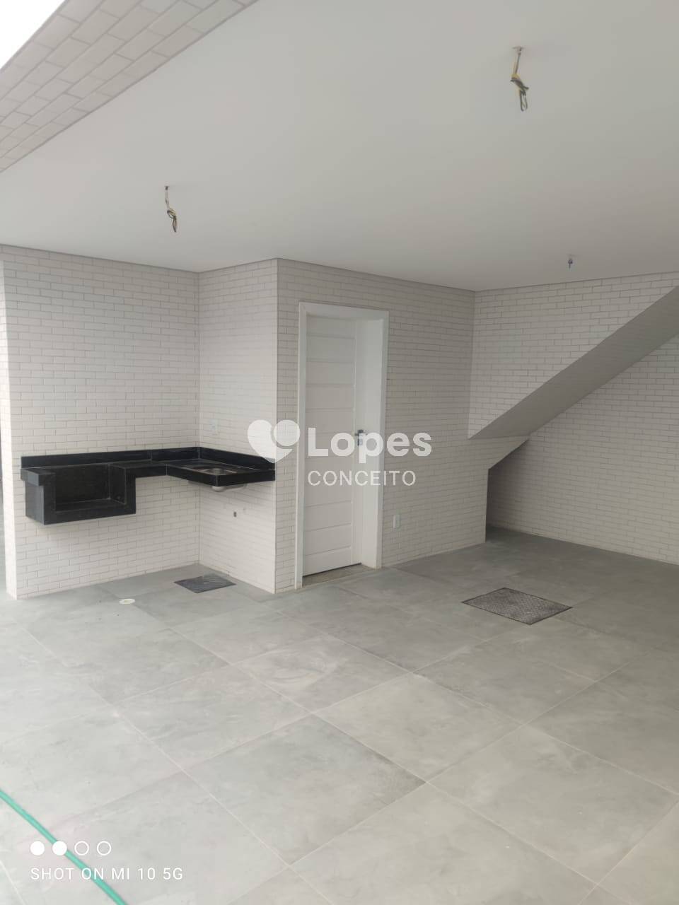 Casa à venda com 2 quartos, 100m² - Foto 14