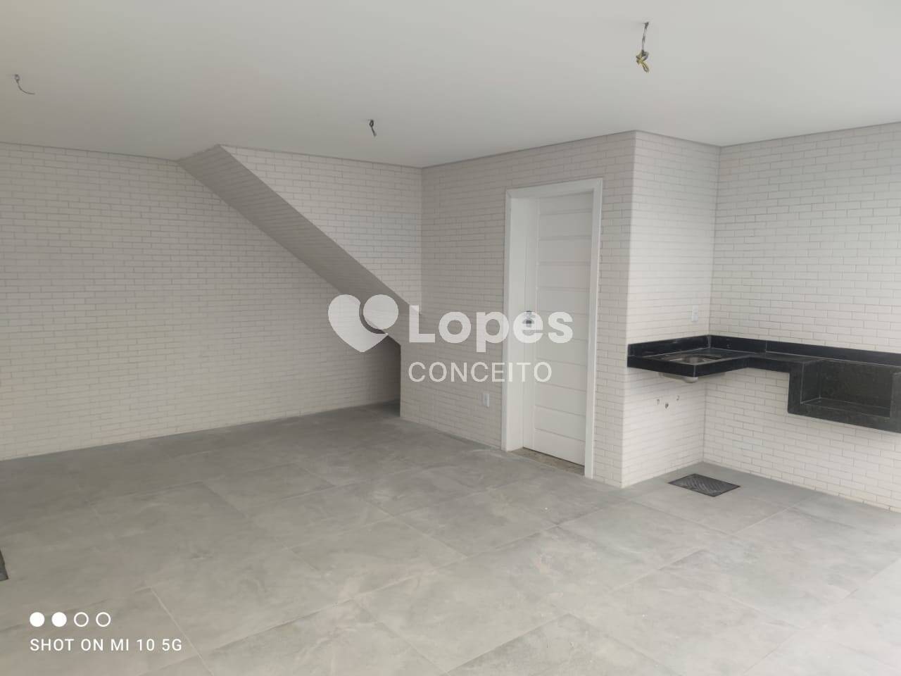 Casa à venda com 2 quartos, 100m² - Foto 19