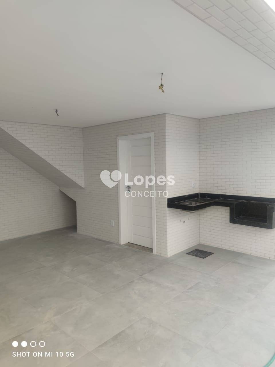 Casa à venda com 2 quartos, 100m² - Foto 20