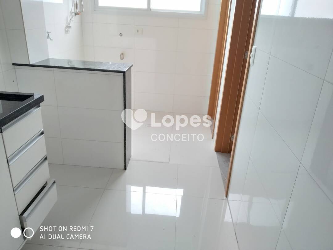 Apartamento para alugar com 2 quartos, 64m² - Foto 11