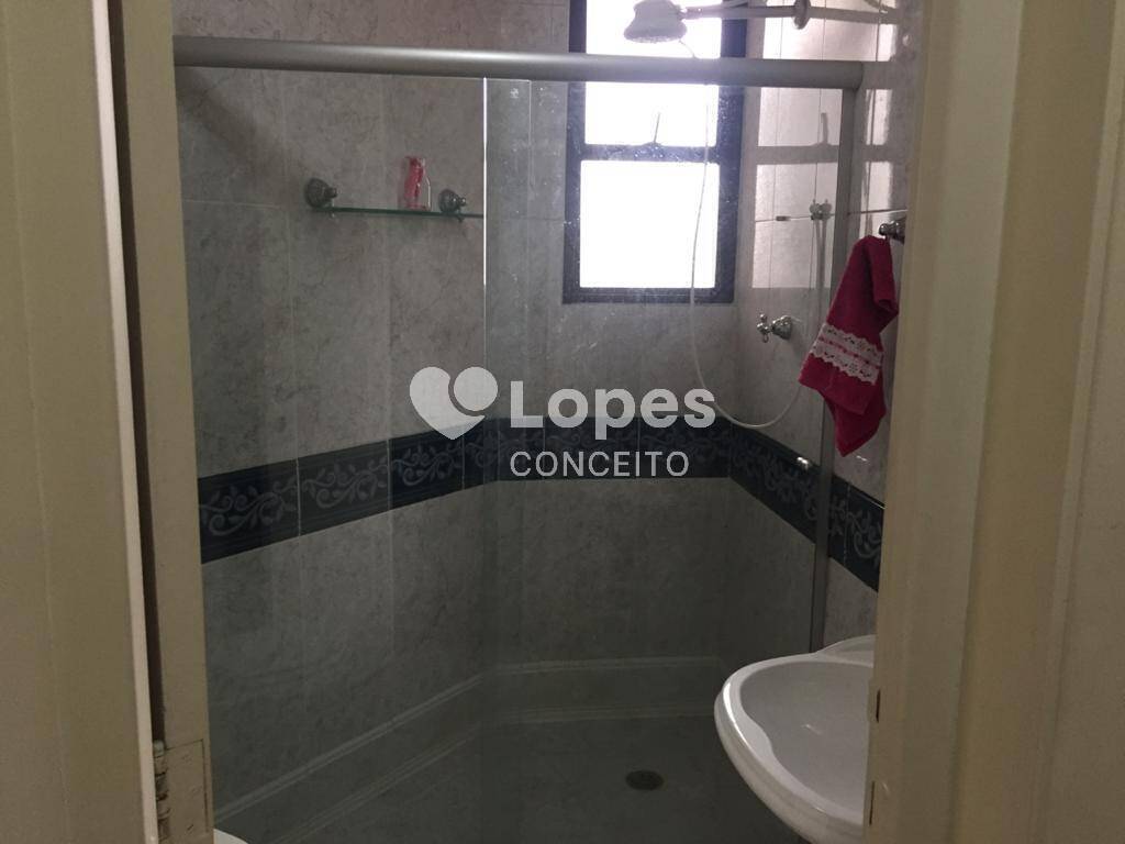 Apartamento à venda com 3 quartos, 213m² - Foto 11