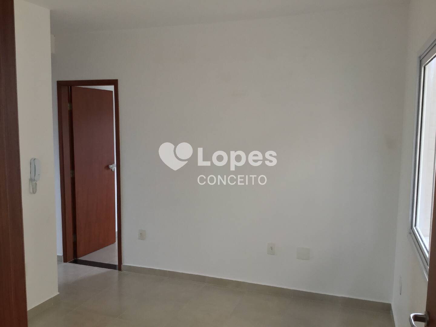 Casa à venda com 2 quartos, 50m² - Foto 1