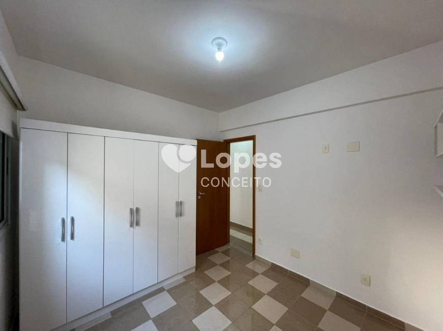 Apartamento para alugar com 3 quartos, 101m² - Foto 10