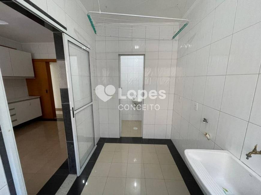 Apartamento para alugar com 3 quartos, 101m² - Foto 19