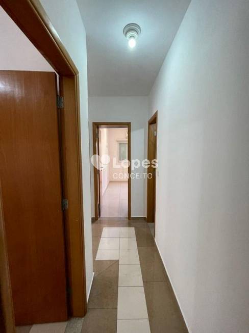 Apartamento para alugar com 3 quartos, 101m² - Foto 16