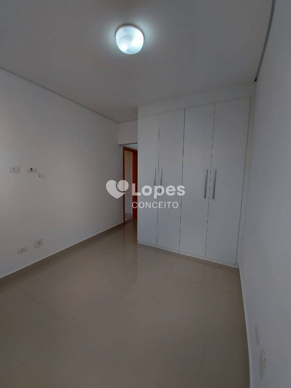 Apartamento para alugar com 2 quartos, 64m² - Foto 29