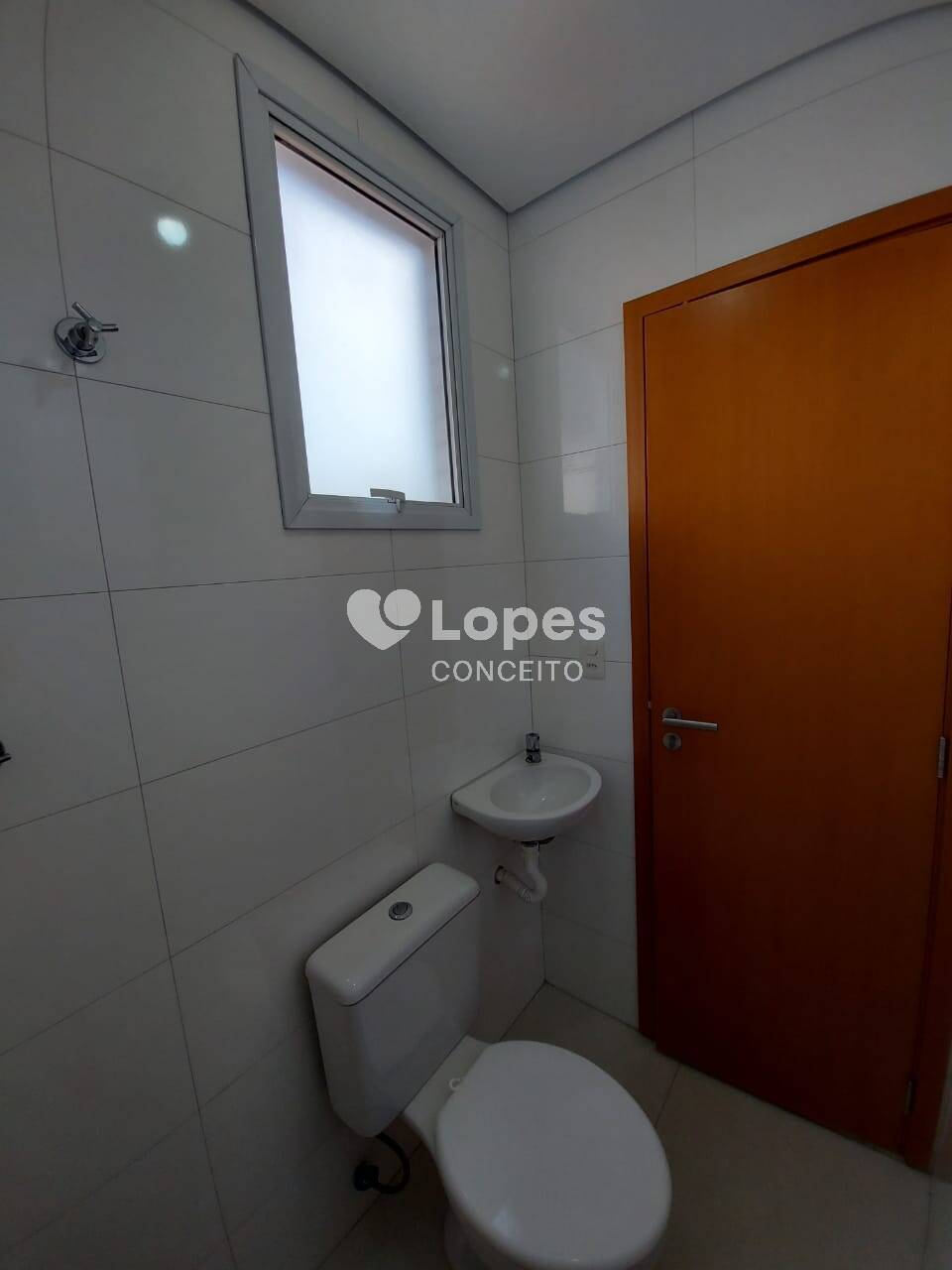 Apartamento para alugar com 2 quartos, 64m² - Foto 30