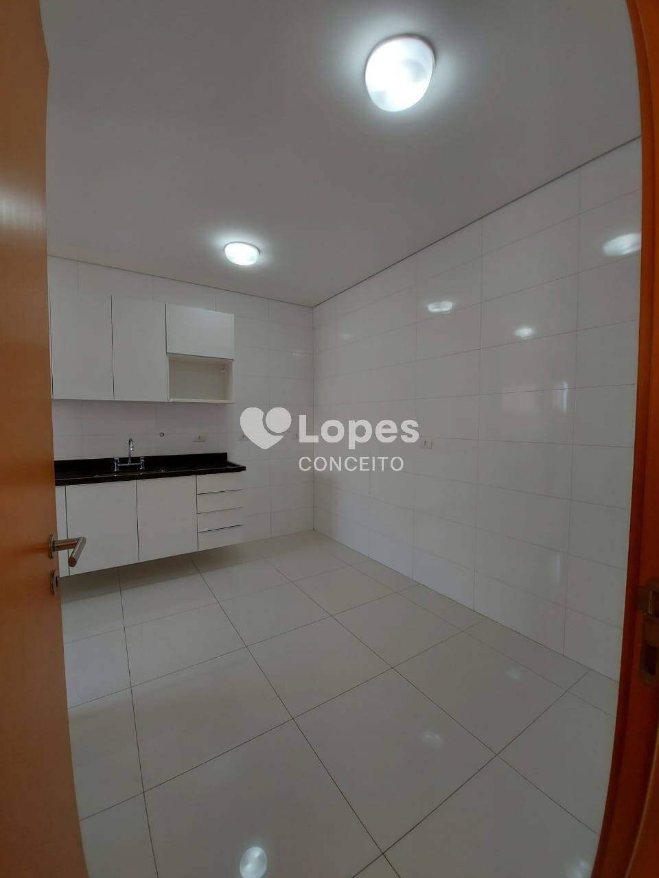 Apartamento para alugar com 2 quartos, 64m² - Foto 41