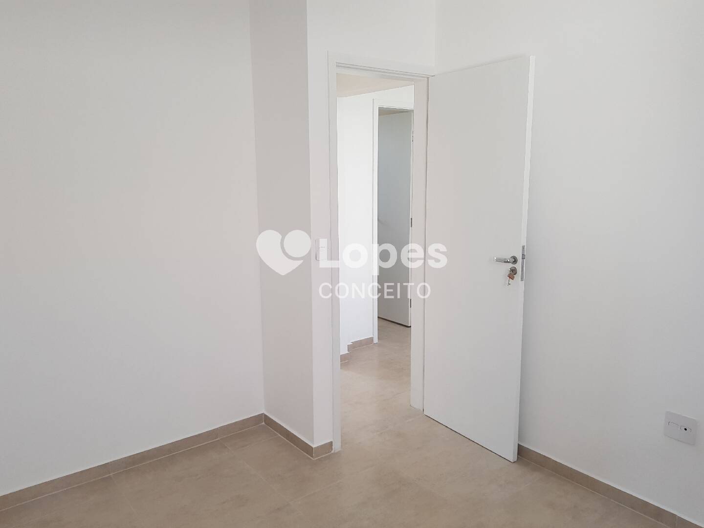 Casa à venda com 2 quartos, 57m² - Foto 9