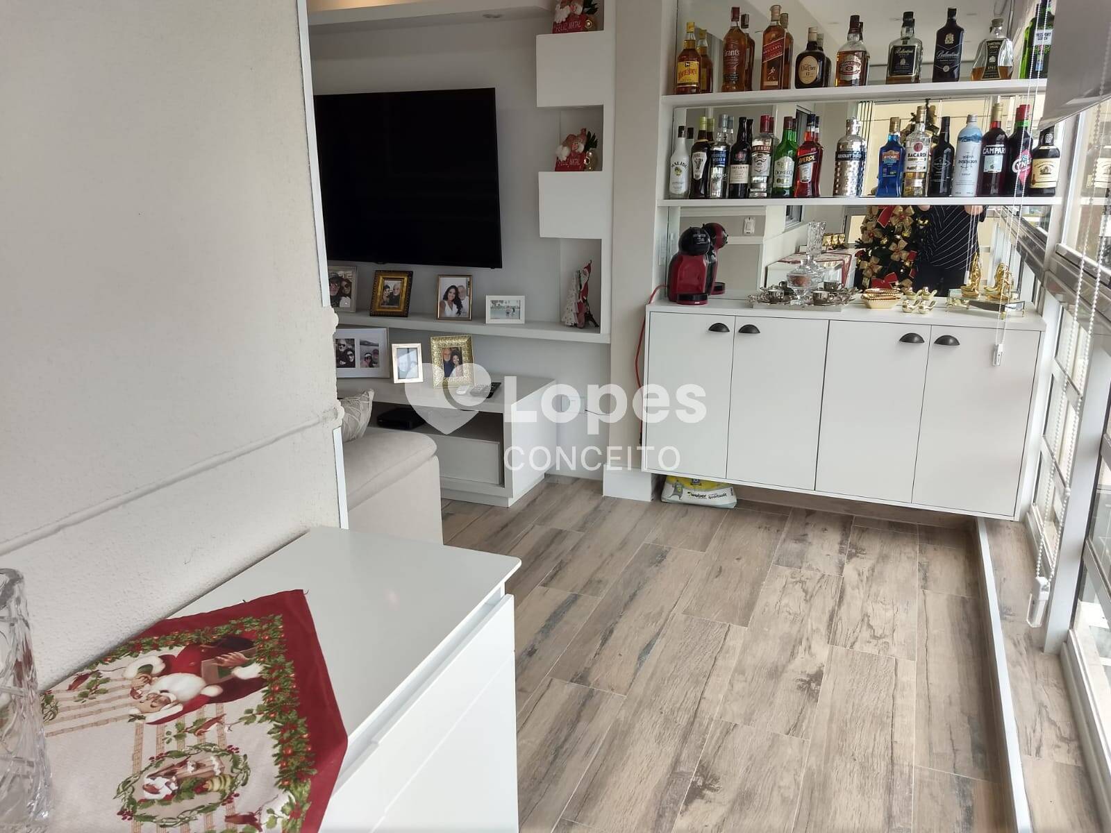 Apartamento à venda com 2 quartos, 80m² - Foto 1