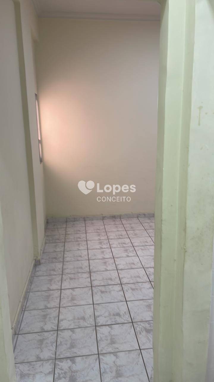 Apartamento para alugar com 2 quartos, 68m² - Foto 9