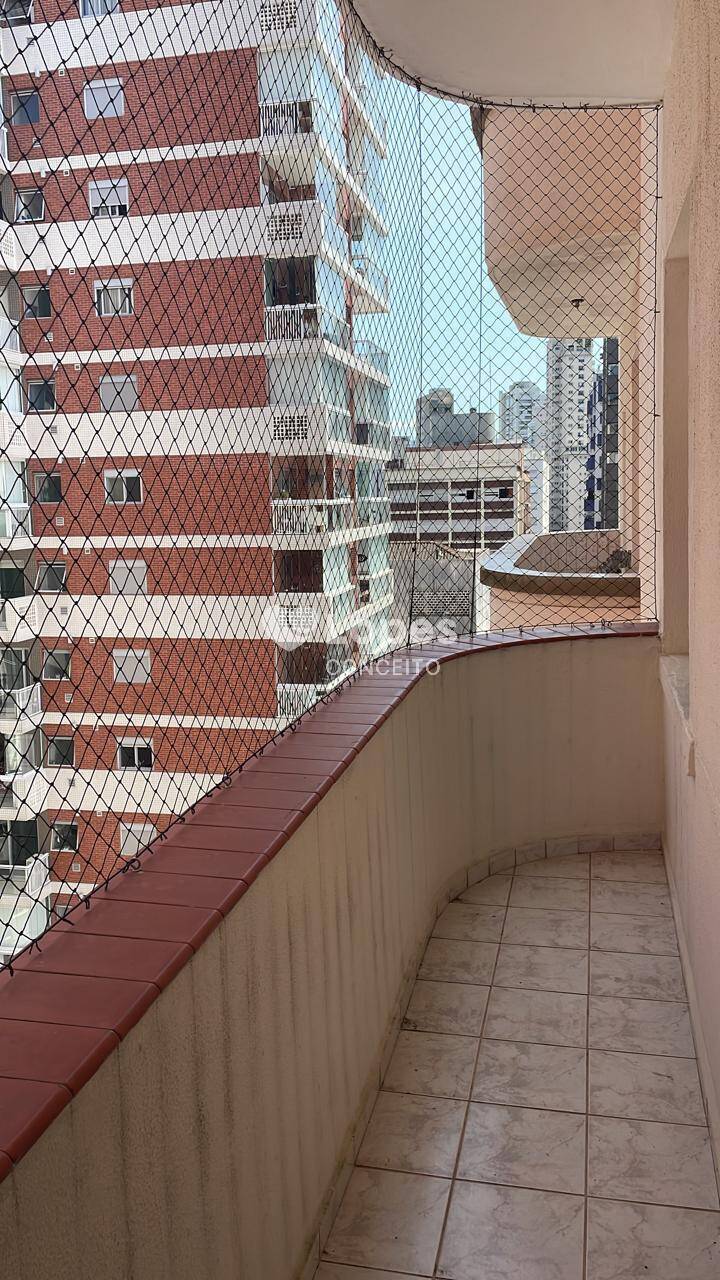 Apartamento para alugar com 2 quartos, 68m² - Foto 3