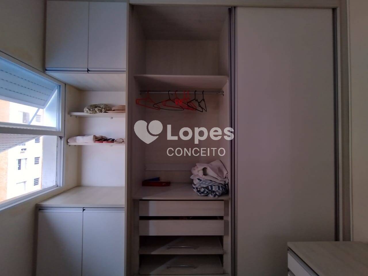 Apartamento à venda com 2 quartos, 70m² - Foto 17