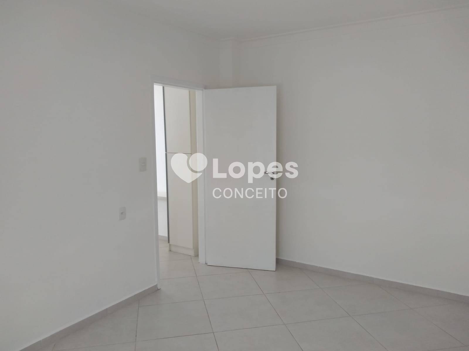 Apartamento à venda com 1 quarto, 60m² - Foto 18