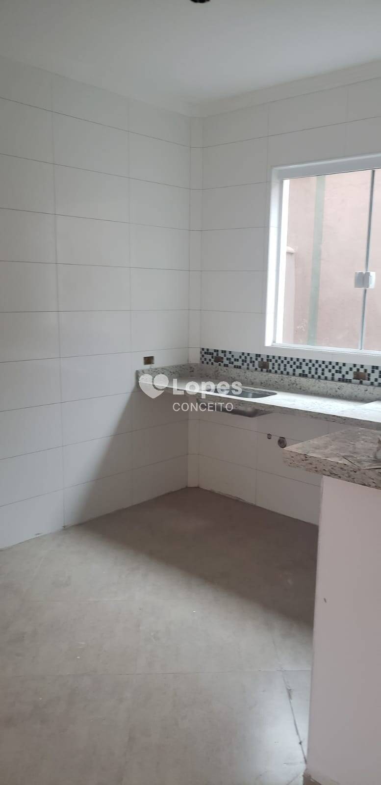 Casa à venda com 2 quartos, 60m² - Foto 12