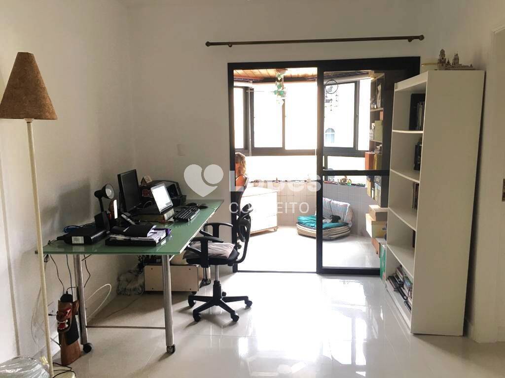 Apartamento à venda com 1 quarto, 68m² - Foto 4