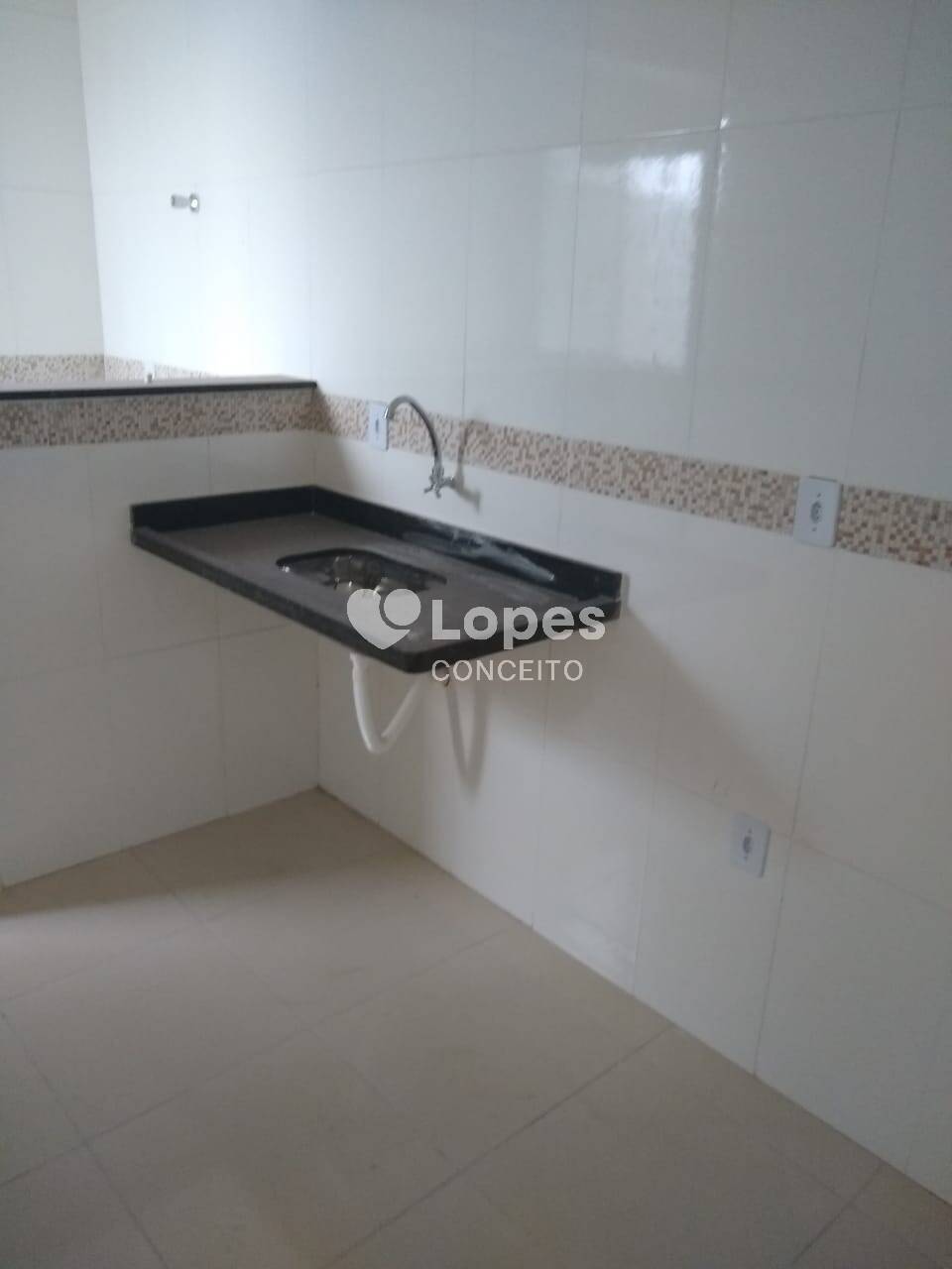 Casa à venda com 2 quartos, 49m² - Foto 9