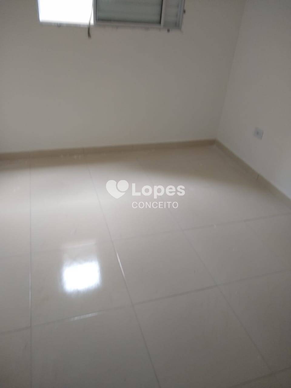 Casa à venda com 2 quartos, 41m² - Foto 1