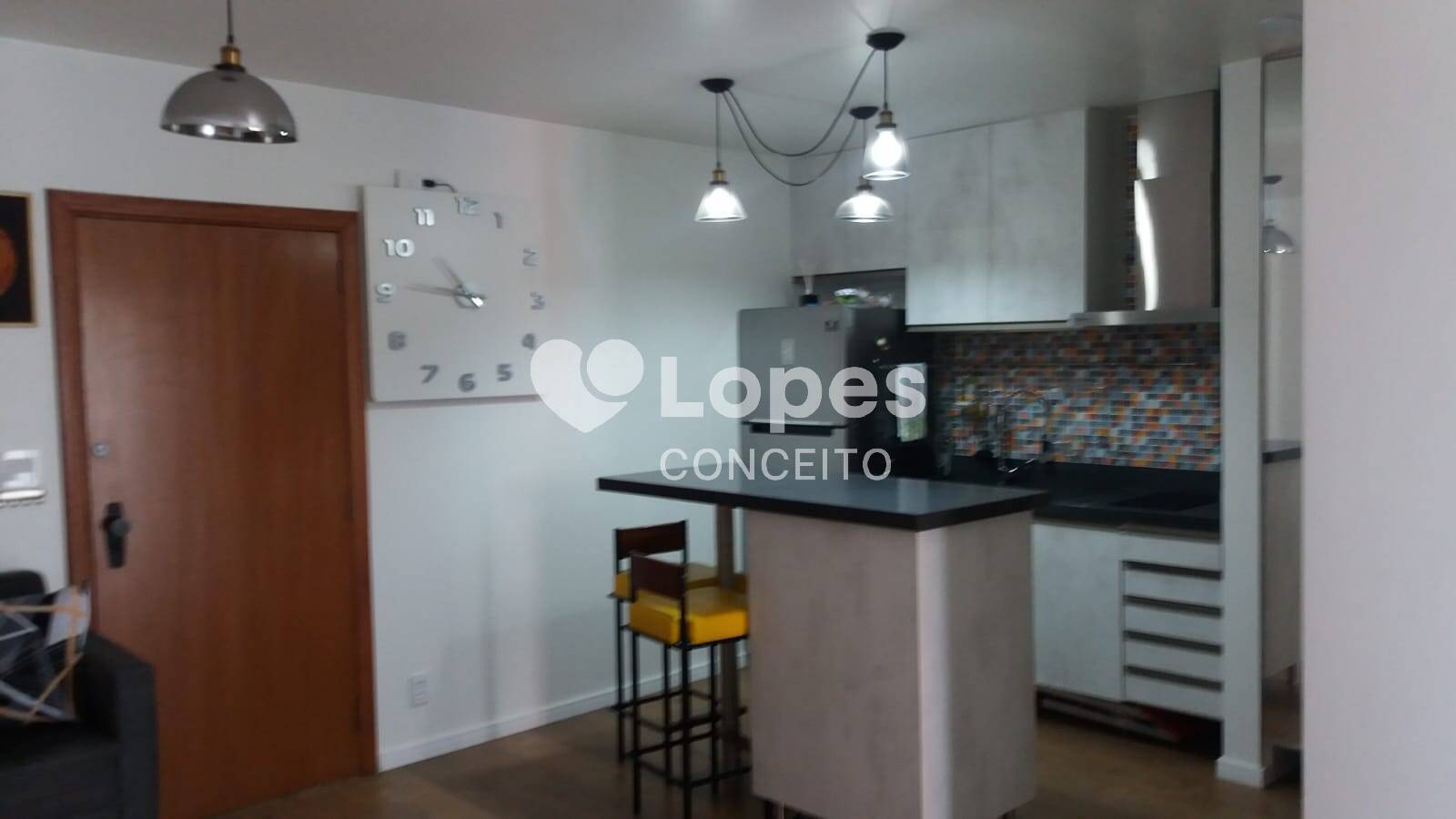 Apartamento à venda com 1 quarto, 36m² - Foto 2