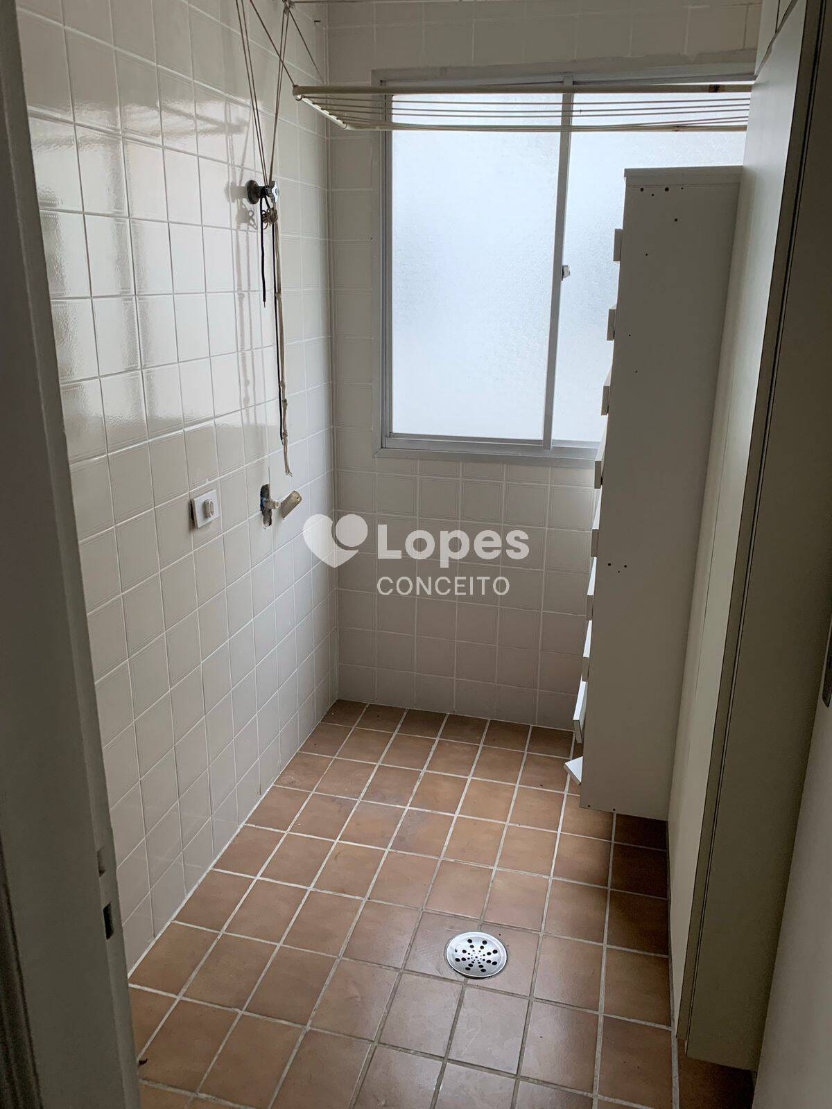 Apartamento à venda com 2 quartos, 70m² - Foto 9