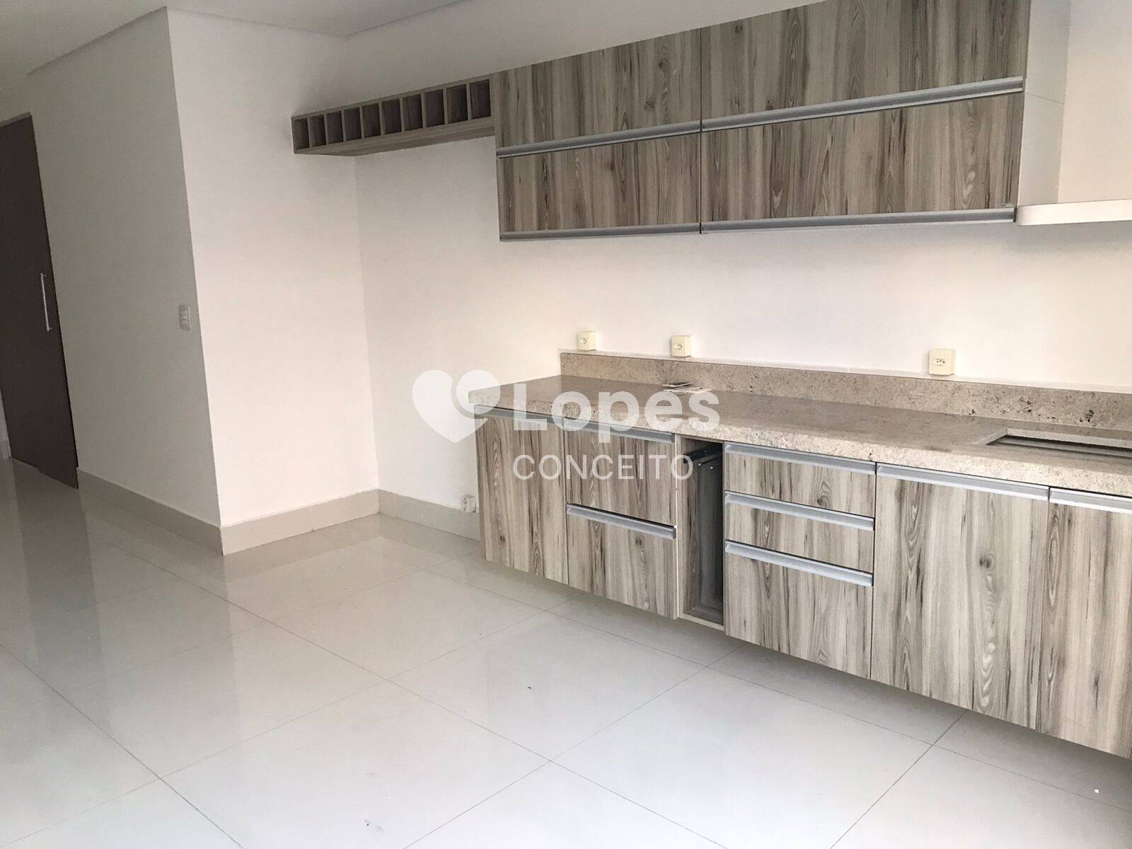 Apartamento à venda com 3 quartos, 306m² - Foto 2