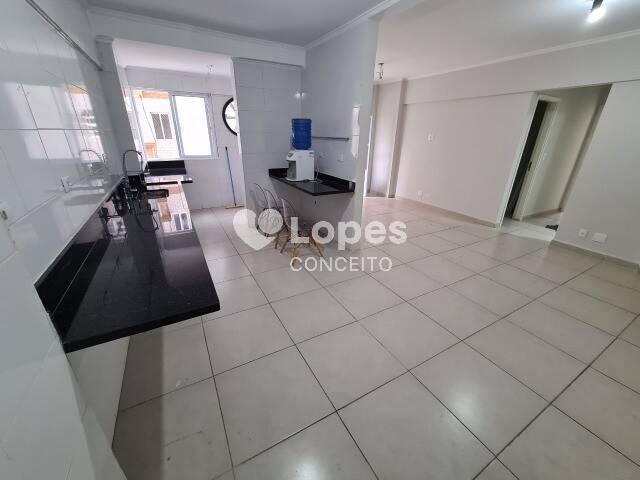 Apartamento à venda com 3 quartos, 87m² - Foto 4