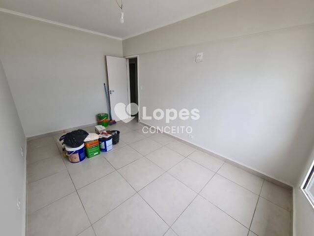 Apartamento à venda com 3 quartos, 87m² - Foto 9