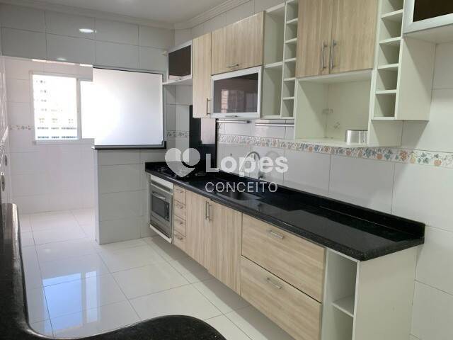 Apartamento à venda com 3 quartos, 95m² - Foto 9