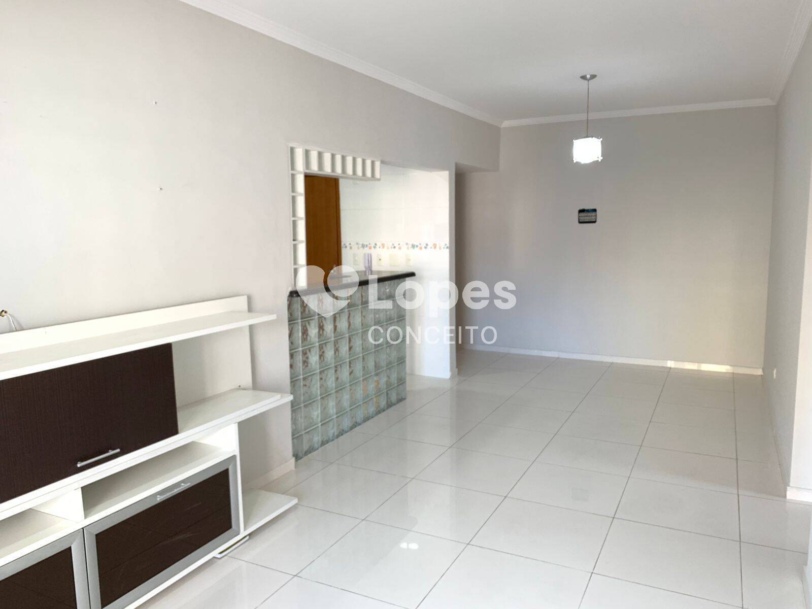 Apartamento à venda com 3 quartos, 95m² - Foto 1