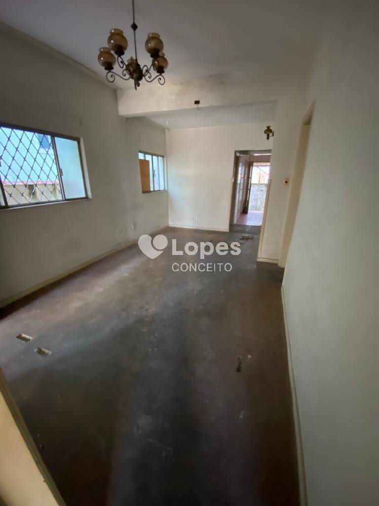 Casa à venda com 5 quartos, 255m² - Foto 30