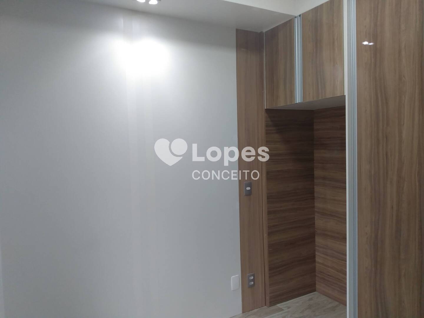 Apartamento à venda com 2 quartos, 80m² - Foto 23