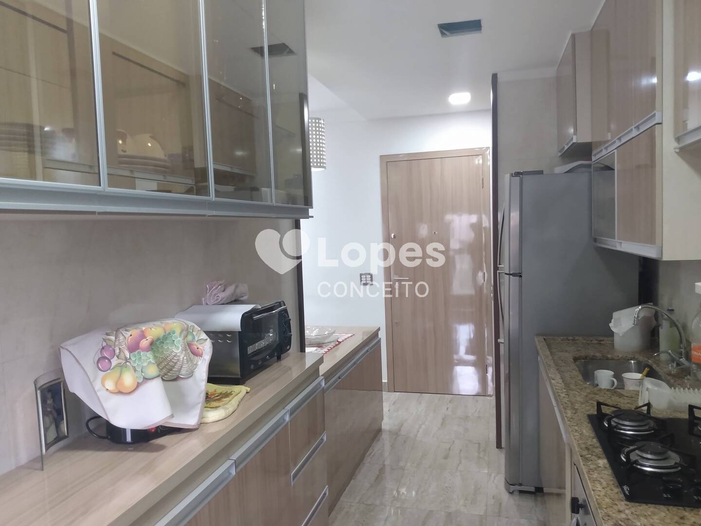 Apartamento à venda com 2 quartos, 80m² - Foto 32