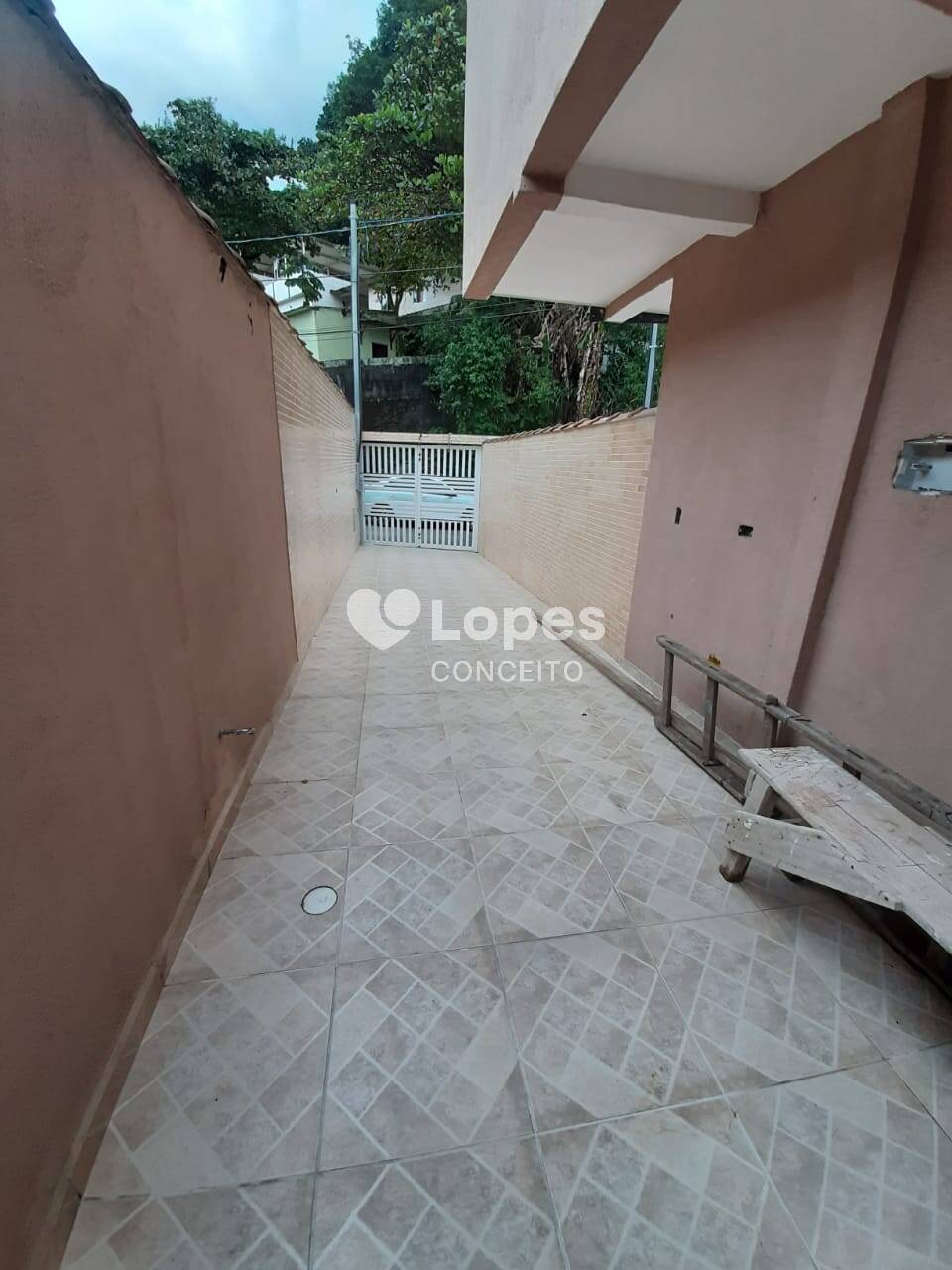 Casa à venda com 2 quartos, 90m² - Foto 32