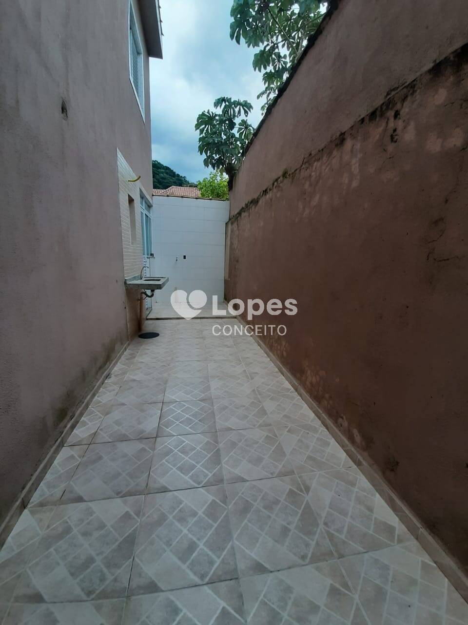 Casa à venda com 2 quartos, 90m² - Foto 35