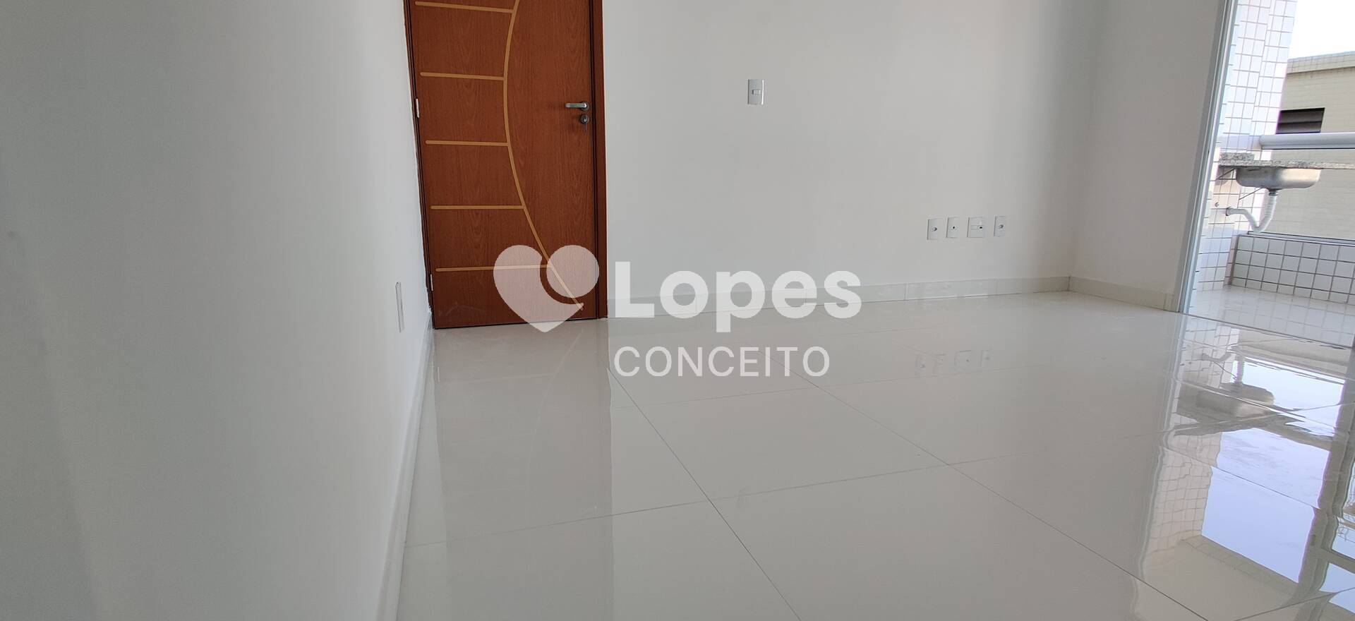 Apartamento à venda com 2 quartos, 75m² - Foto 2