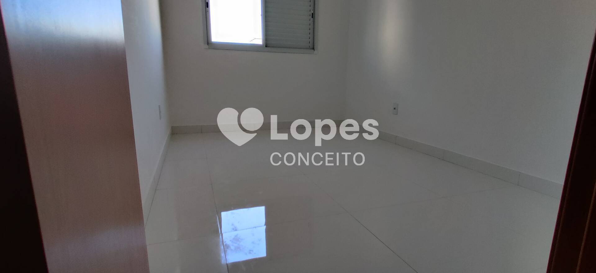 Apartamento à venda com 2 quartos, 75m² - Foto 8