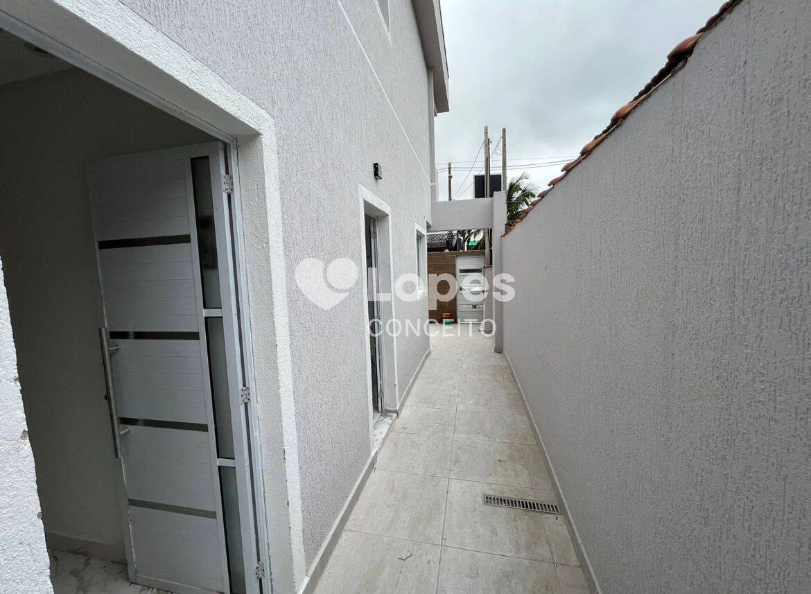 Casa à venda com 2 quartos, 53m² - Foto 4