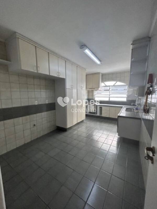 Apartamento à venda com 3 quartos, 131m² - Foto 4