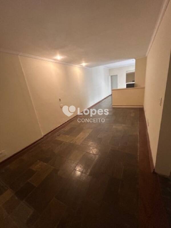 Apartamento à venda com 3 quartos, 131m² - Foto 2