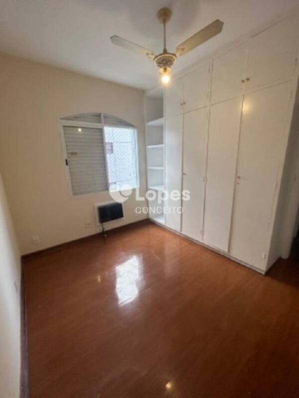 Apartamento à venda com 3 quartos, 131m² - Foto 10