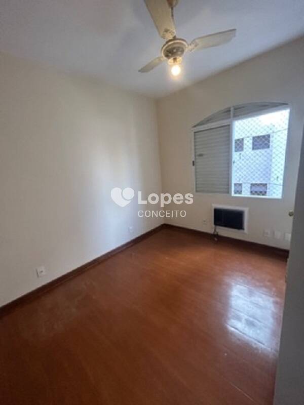 Apartamento à venda com 3 quartos, 131m² - Foto 13