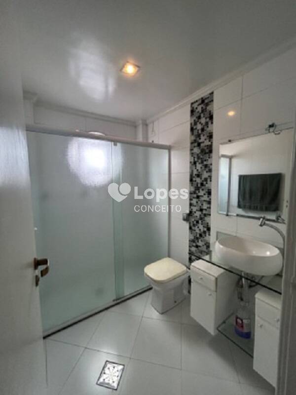 Apartamento à venda com 3 quartos, 131m² - Foto 19