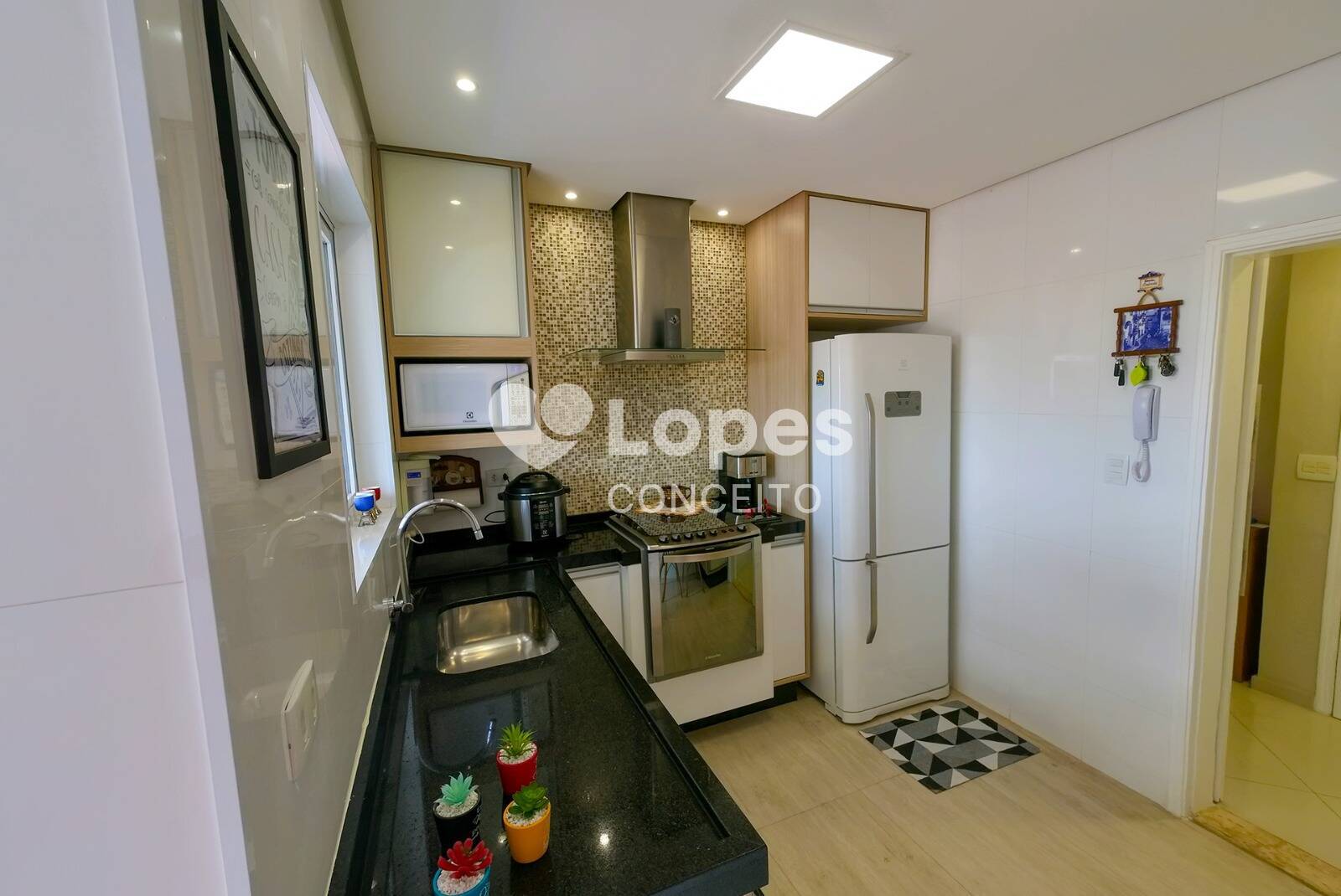 Apartamento à venda com 2 quartos, 100m² - Foto 20