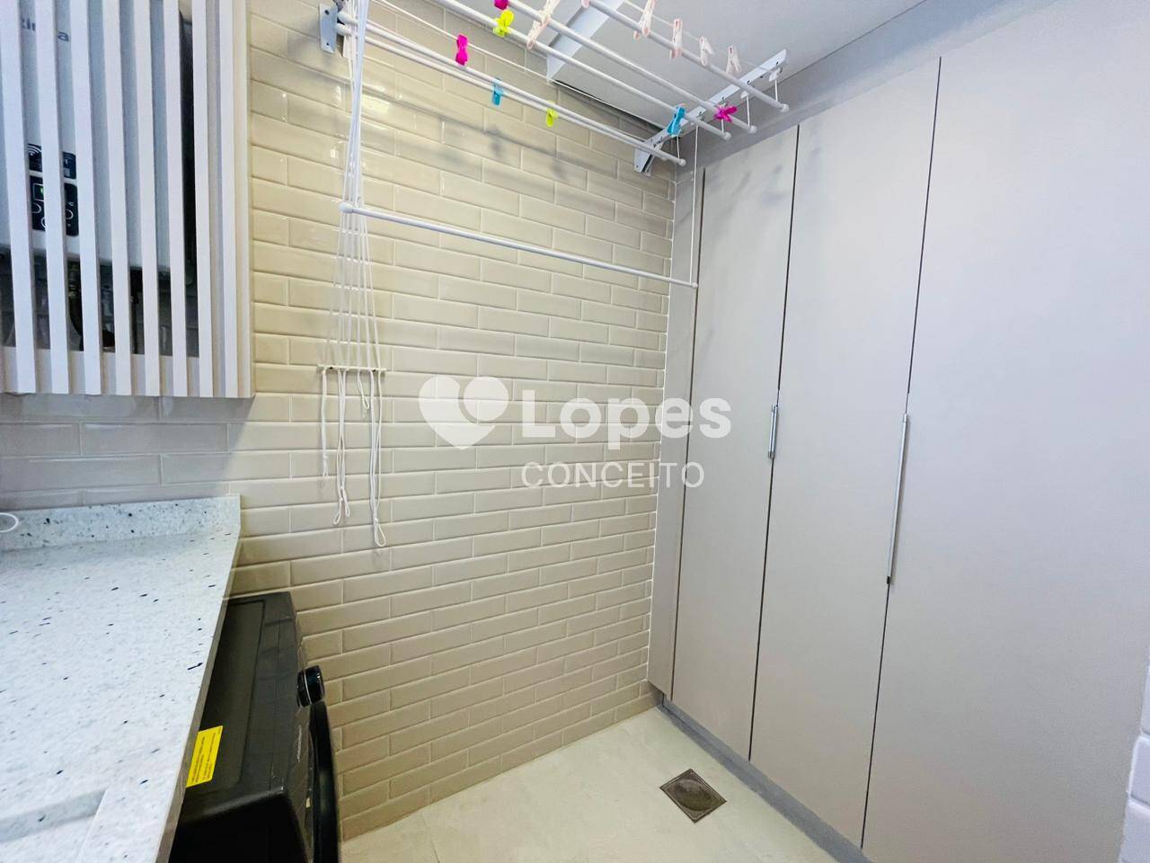 Apartamento à venda com 3 quartos, 127m² - Foto 17