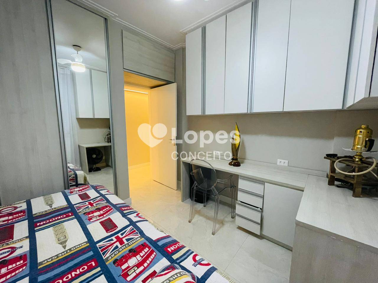 Apartamento à venda com 3 quartos, 127m² - Foto 19