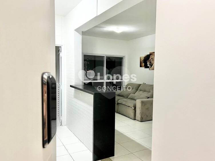 Apartamento à venda com 2 quartos, 77m² - Foto 4