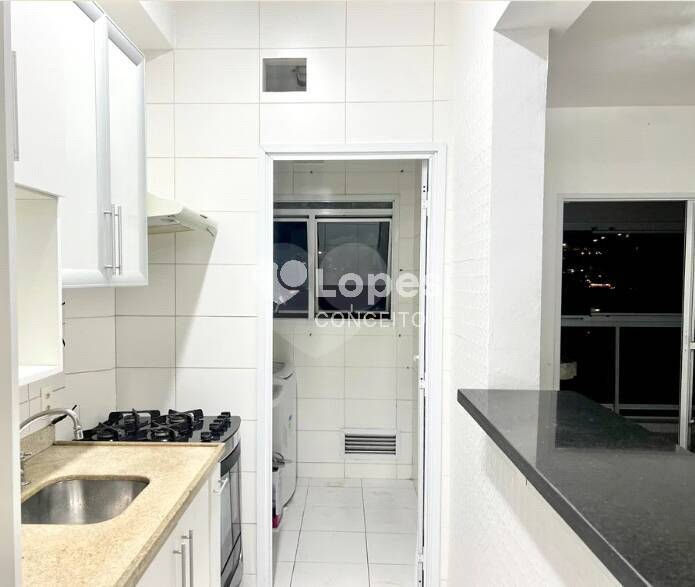 Apartamento à venda com 2 quartos, 77m² - Foto 10