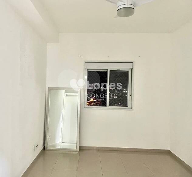 Apartamento à venda com 2 quartos, 77m² - Foto 13